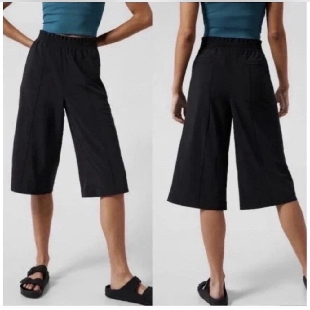 Black Athleta shorts